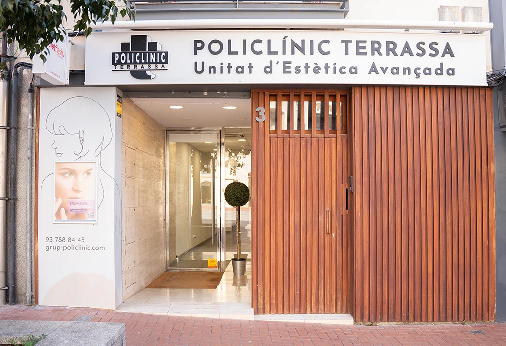 01_Policlinic_Terrassa_estetica_exterior-grup-policlinic