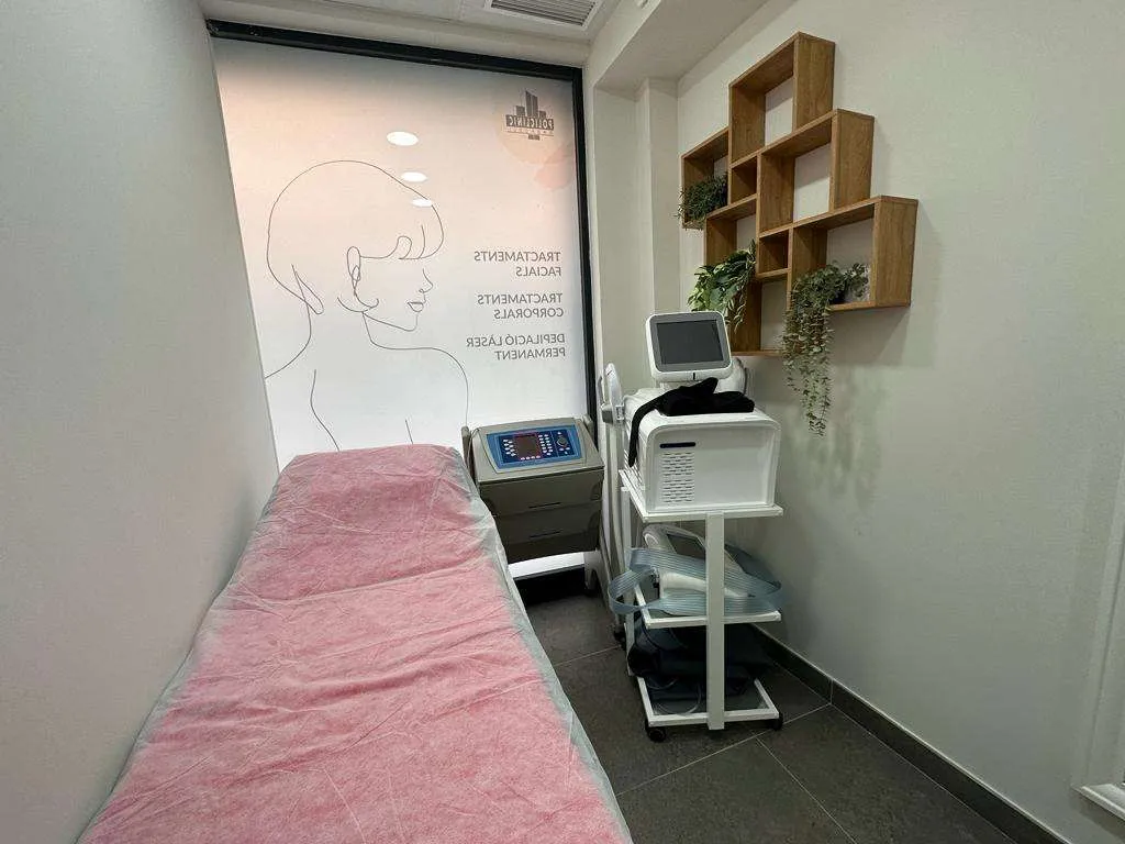 ESTETICA-AVANCADA-POLICLINIC-SABADELL-RAMBLA-DESPACHO-CABINA
