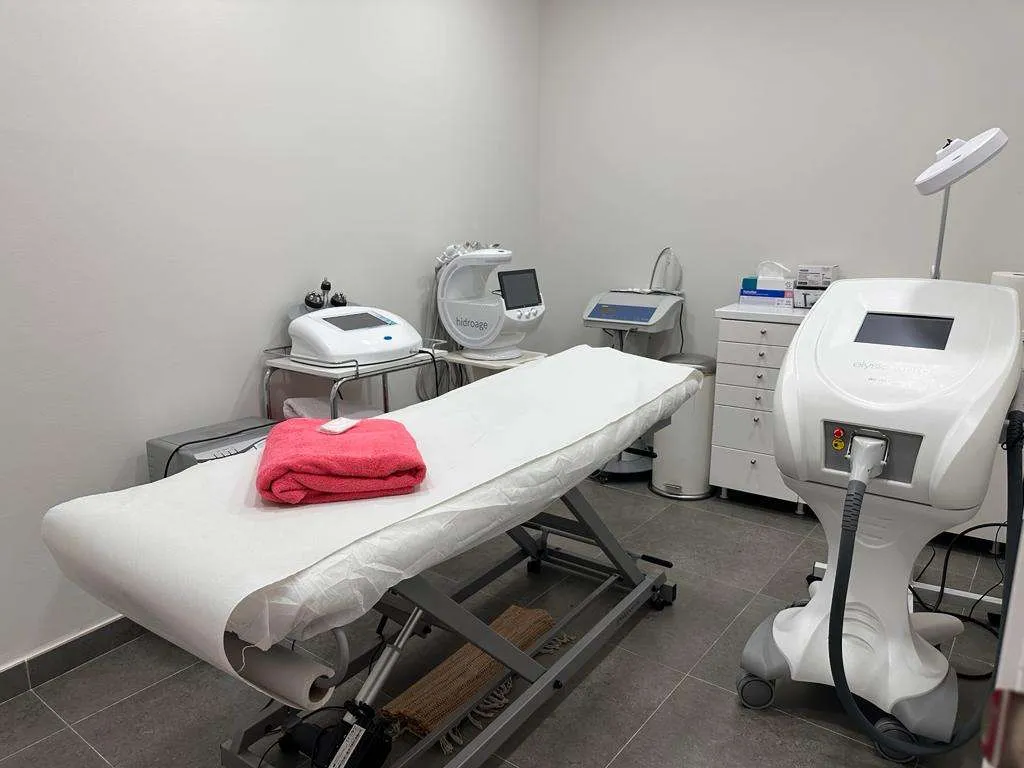ESTETICA-AVANCADA-POLICLINIC-SABADELL-RAMBLA-DESPACHO